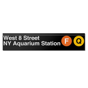 West 8 St / NY Aquarium Sign