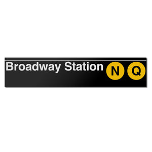 Broadway (N Q) Sign